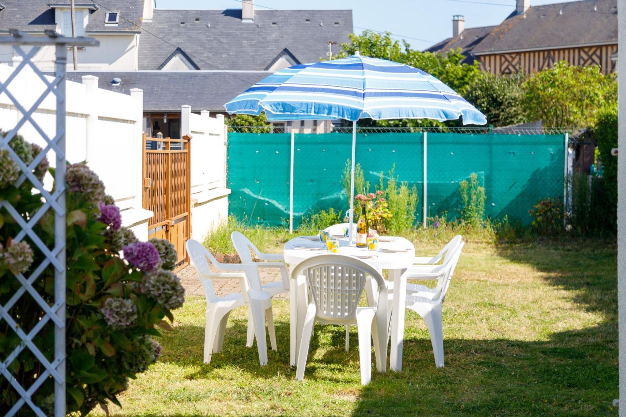 La Maison Cabourgeaise Proche Mer Zewnętrze zdjęcie