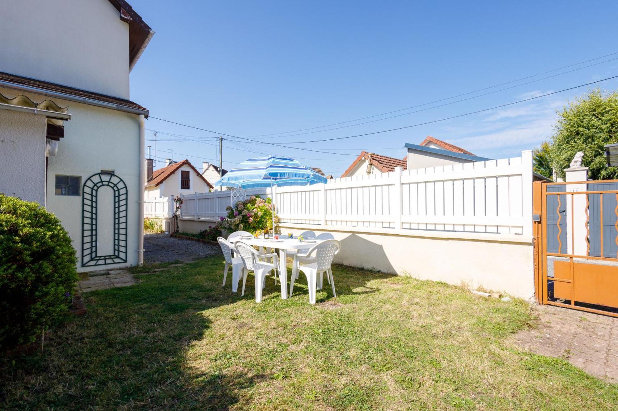 La Maison Cabourgeaise Proche Mer Zewnętrze zdjęcie